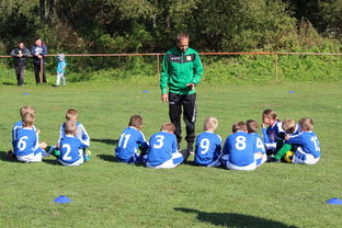 星空体育在线入口-中国足球赛季热区变化与战术演进对照图，中国足球热身赛直播